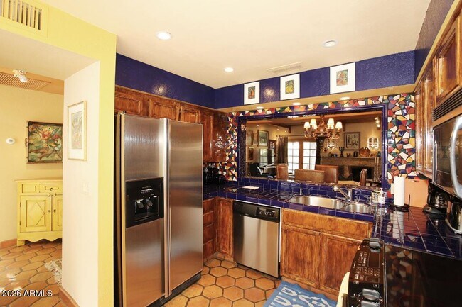 Building Photo - 6218 N 30th Pl