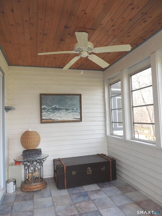 Building Photo - 124 S Montowese St