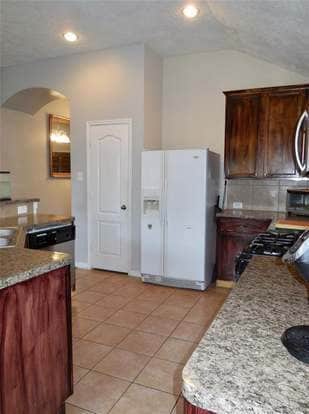Building Photo - 30114 Saw Oaks Dr