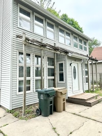 Building Photo - 2505 Dahle St