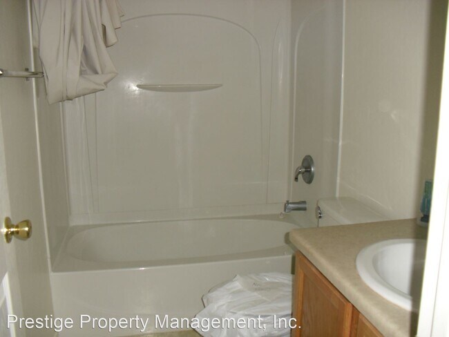 Building Photo - 3 br, 2 bath House - 2070 W. Silver Grass ...