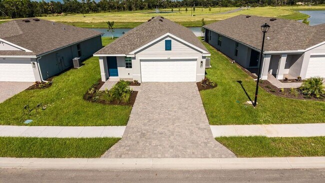 Building Photo - 1468 Harmon Dr