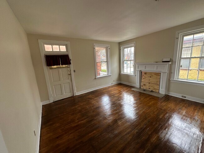 Building Photo - 2241 Saint Charles Ave