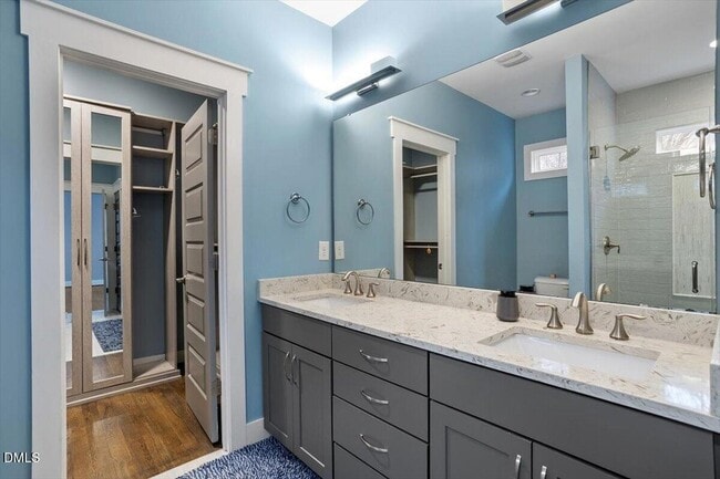 Building Photo - 714 1/2 S State Street Unit