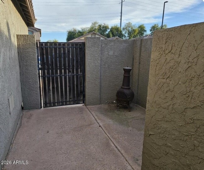 Building Photo - 3582 E Santa Fe Ln
