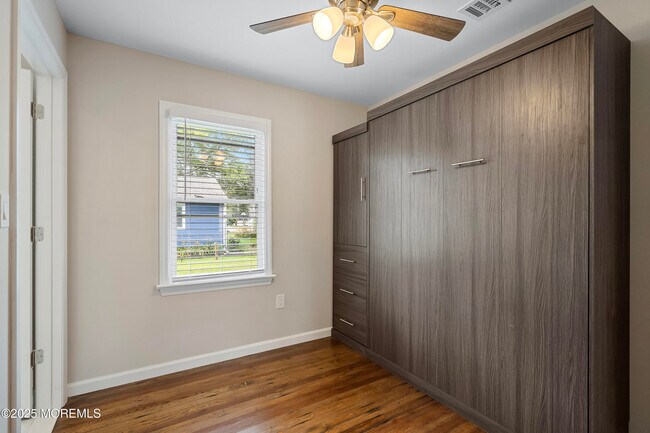 Building Photo - 509 Monmouth Ave