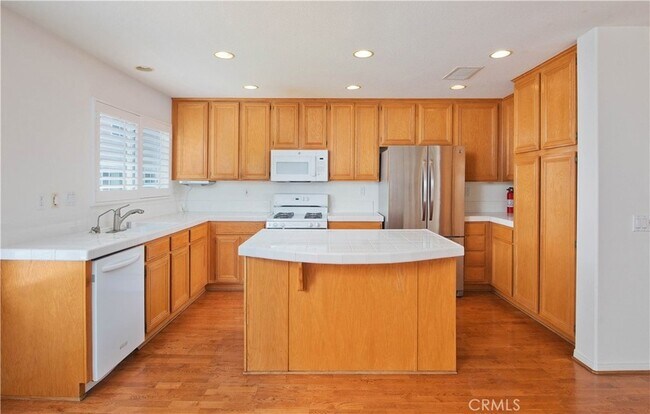 Building Photo - 25725 Armstrong Cir