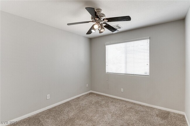 Building Photo - 1186 Claire Rose Ave