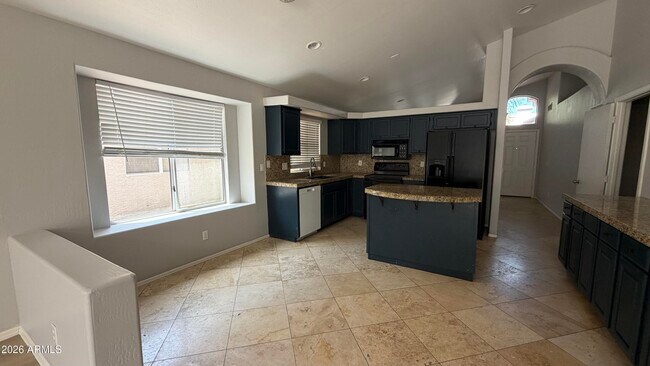 Building Photo - 213 S Crosscreek Dr