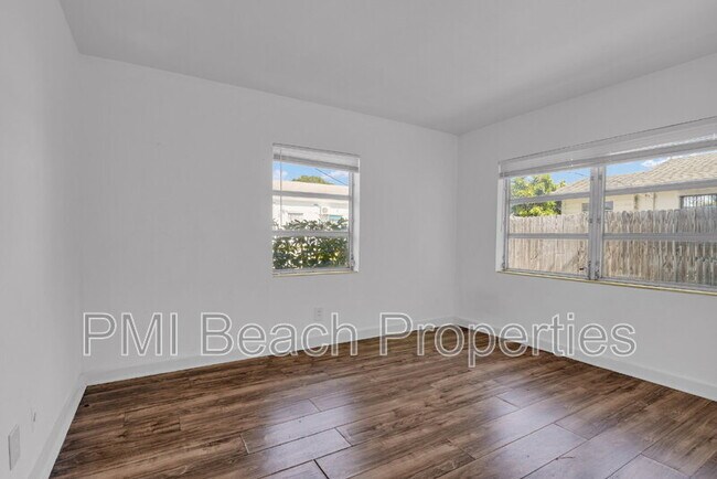 Building Photo - 522 18th St