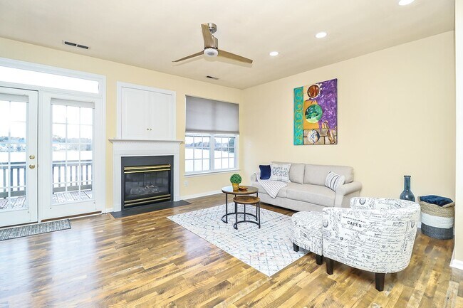 Building Photo - 5304 Summer Crescent