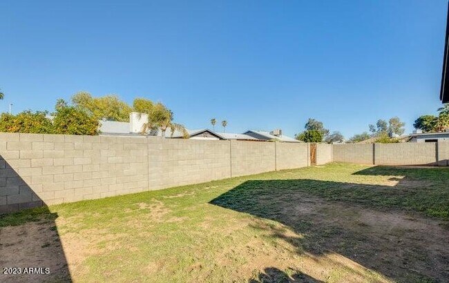 Building Photo - 2536 E Commonwealth Cir