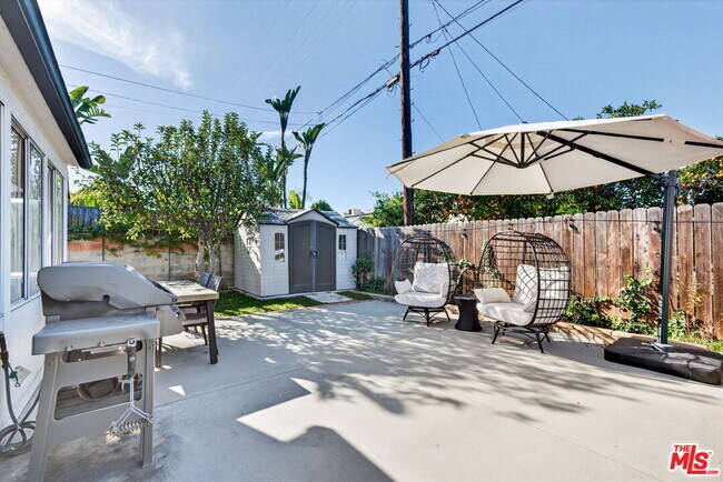 Building Photo - 6257 Bluebell Ave