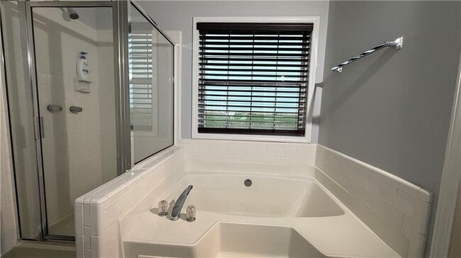 Building Photo - 2945 Dogwood Creek Pkwy NW