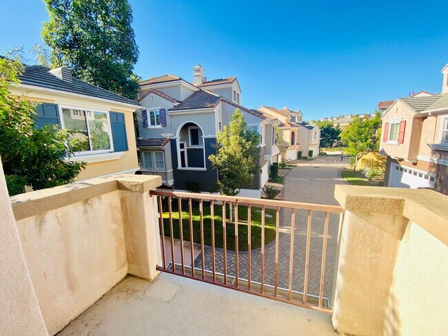 Building Photo - Lovely Home in Carmel Valley!