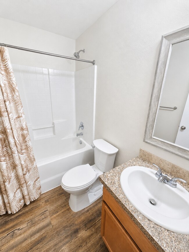 Building Photo - Easy-Living 3 Bed, 2 Bath Home with Double Garage, Pool Access & Private Courtyard