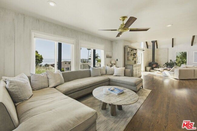 Building Photo - 26723 Latigo Shore Dr