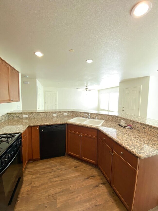 Building Photo - 2109 Bella Oaks Dr