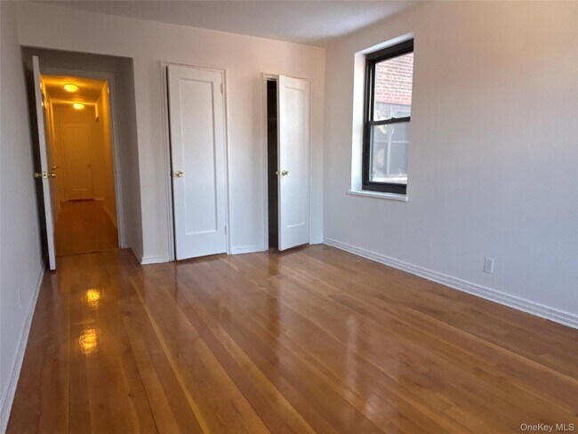 Building Photo - 23 Schenck Ave