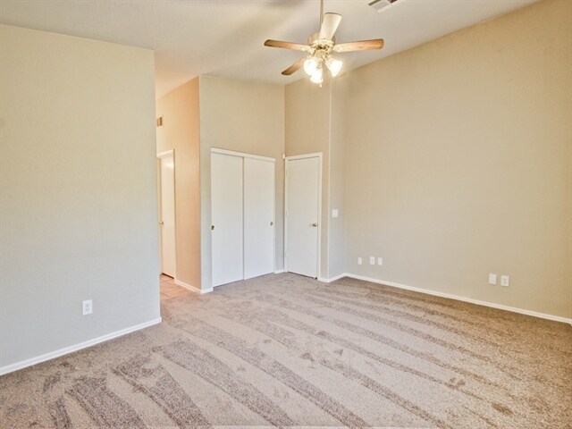 Building Photo - 8912 W La Reata Ave