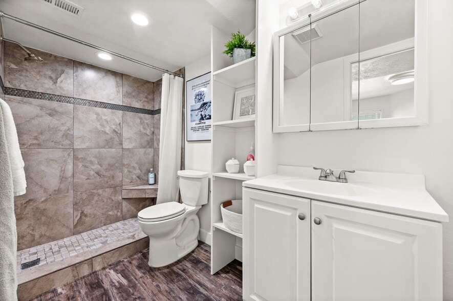 Building Photo - 2326 E Sky Pines Ct