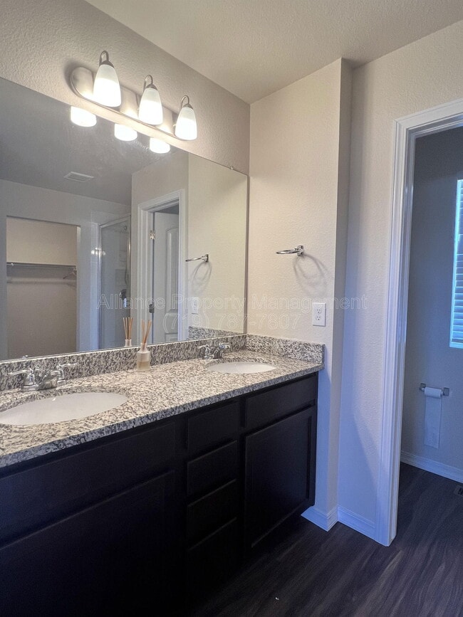 Building Photo - 10051 Ledgestone Terrace