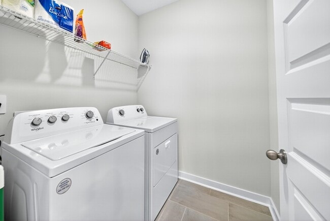 Building Photo - 2049 Holmesburg Private Cir