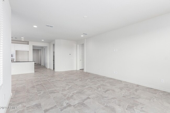 Building Photo - 8529 S 67th Dr