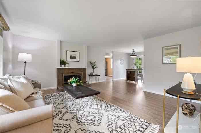 Building Photo - 33240 37th Pl SW