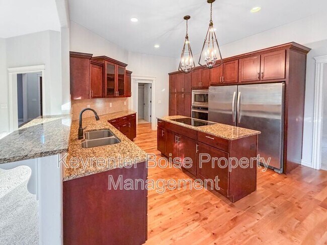 Building Photo - 1141 E Crowne Pointe Dr