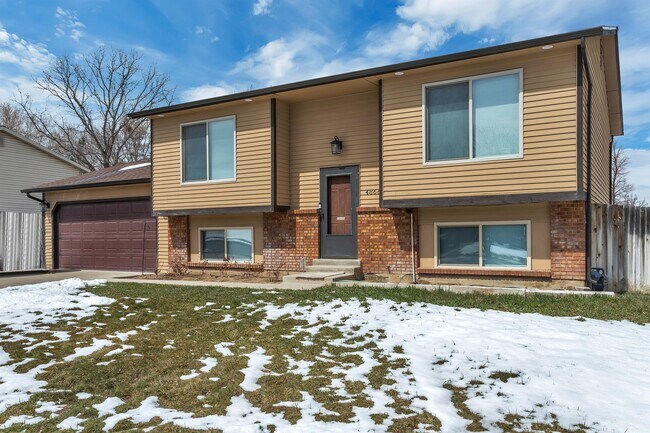 Building Photo - 4866 Gaskill Way