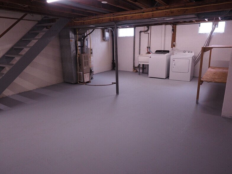 Building Photo - 4019 Rilling Ave