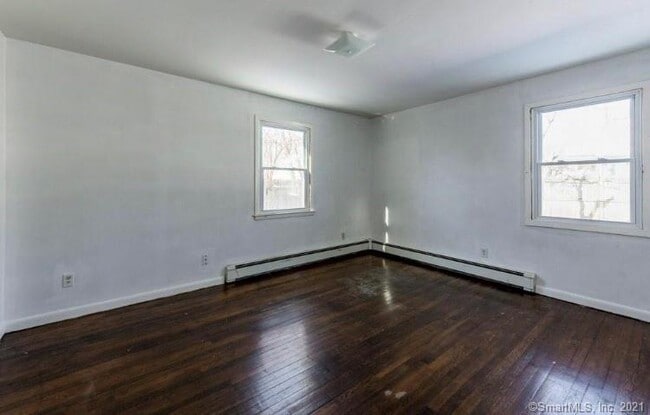 Building Photo - 50 Trumbull Ave