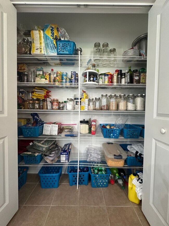 Building Photo - 509 Blue Angel Ct