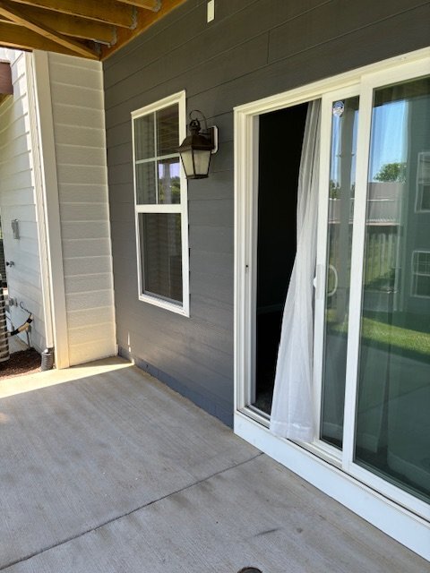 Building Photo - Available now in Preston Lake