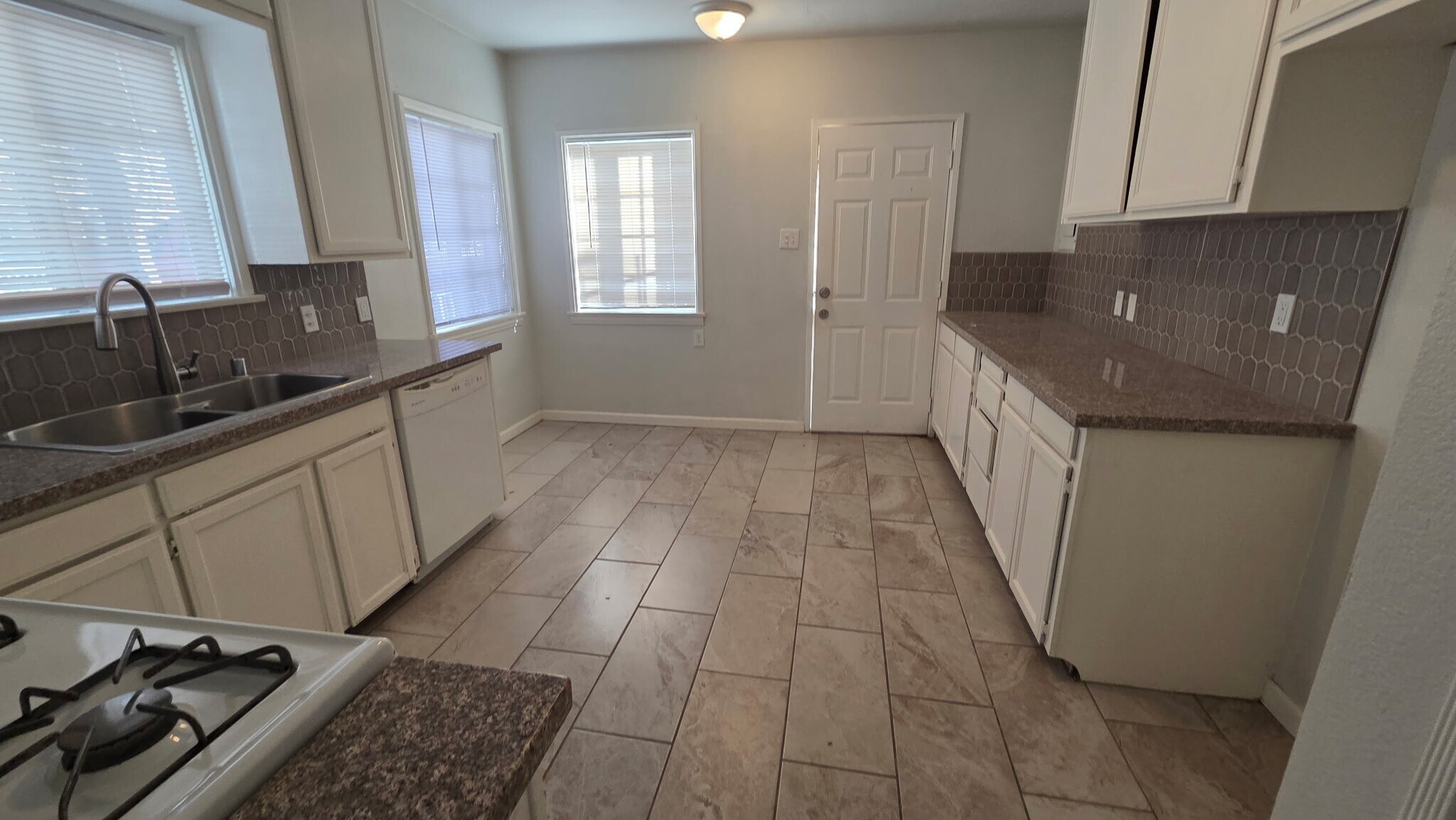 Building Photo - 44655 Fig Ave