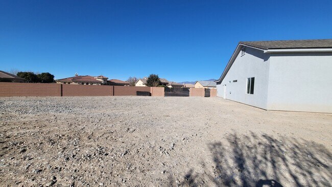 Building Photo - 6801 Sandpebble St