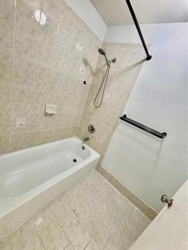 Building Photo - 9081 SW 138th Pl