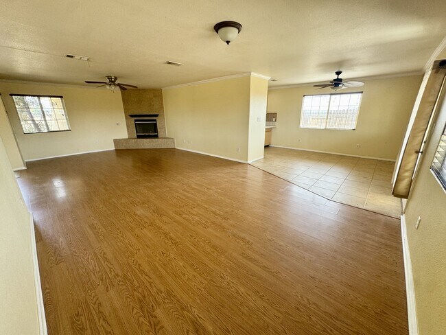 Building Photo - 9000 Underwood Ave
