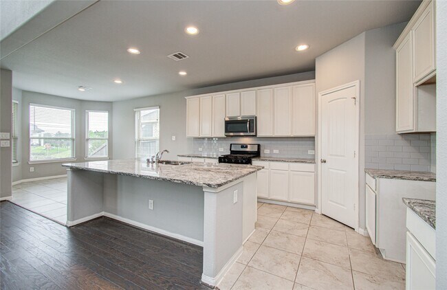 Building Photo - 24331 Kee Cresta Ct