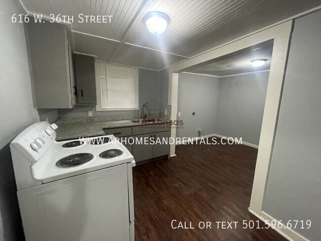 Building Photo - 616 W 36th St