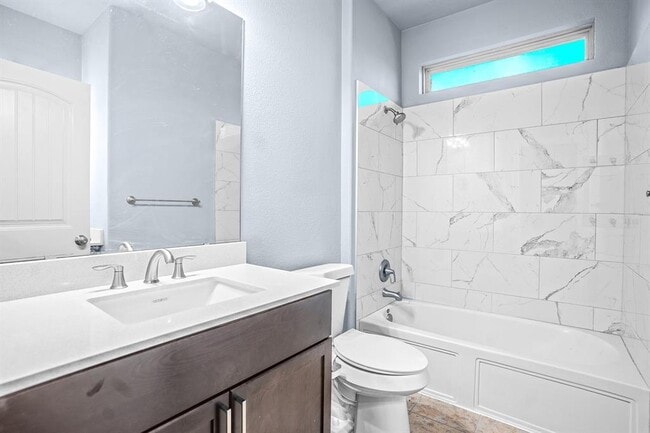 Building Photo - 2328 Blended Tree Ranch