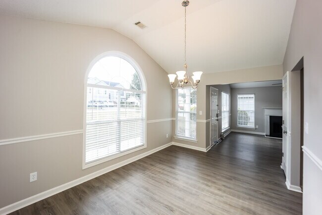 Building Photo - 5651 Eagles Feather Ln