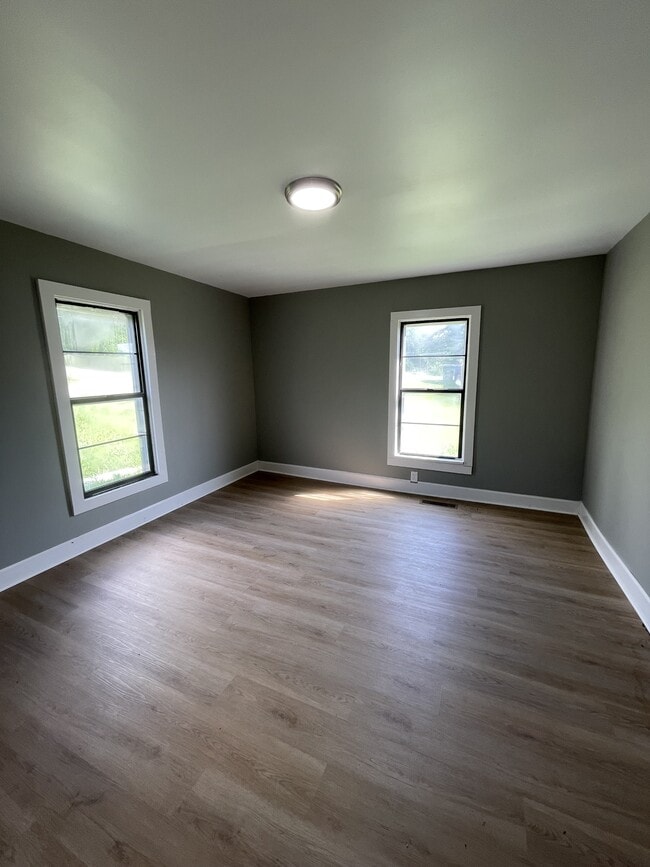 Building Photo - 2019 N Chamberlain Ave