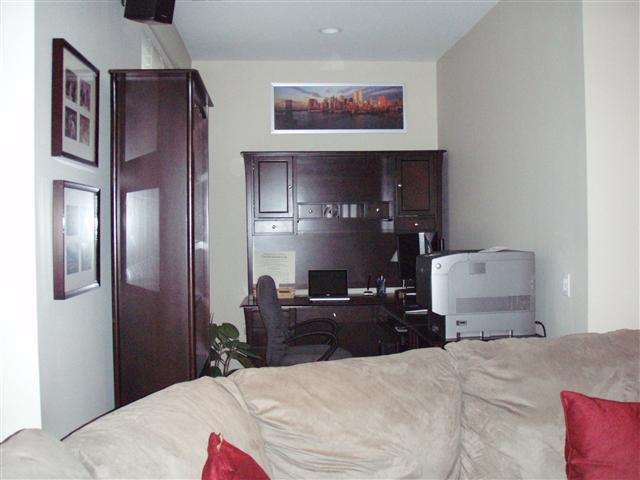 Building Photo - 1200 Grand St