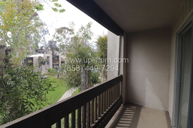 Building Photo - 1BR/1BA LA MESA w/ 2 Balconies near Lake M...