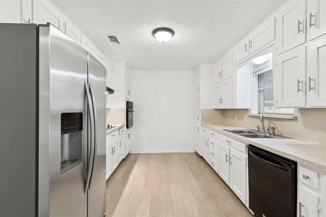 Building Photo - 7829 Noneman Dr