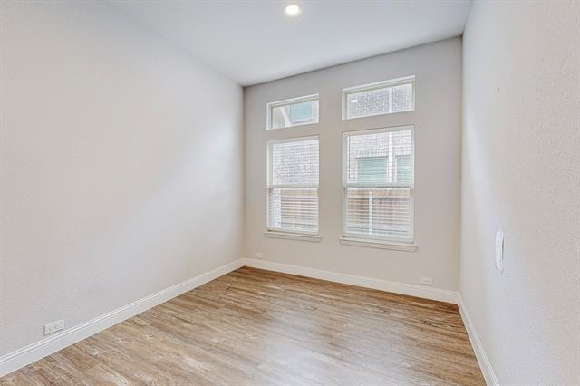 Building Photo - 1101 Putman Dr