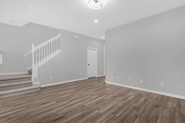 Building Photo - 9450 Silver Buttonwood St