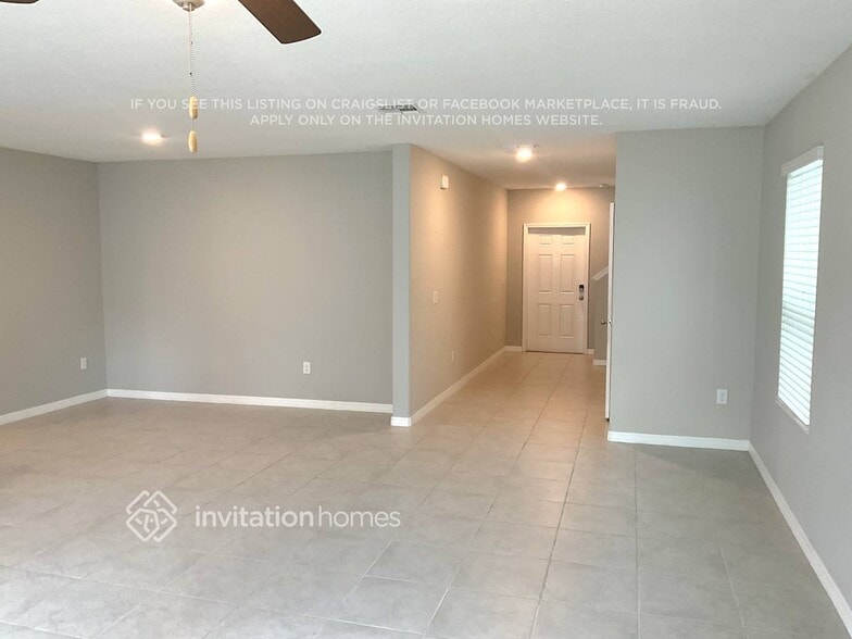 Building Photo - 2273 Treesdale Ave